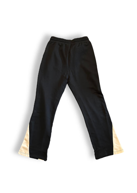 Cozy Flared Sweatpants (Black / Cream)